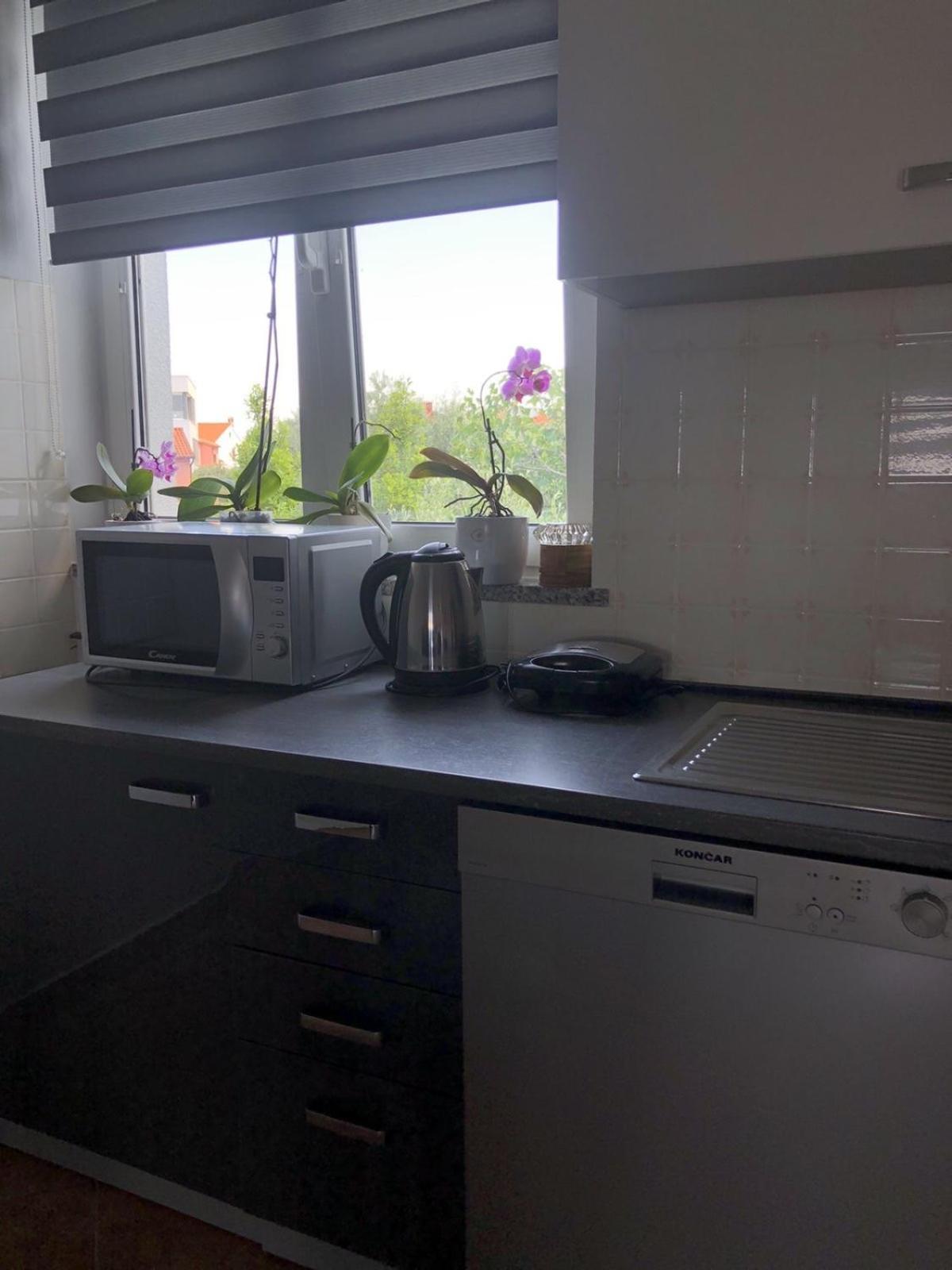 Apartman Sara 로비니 외부 사진